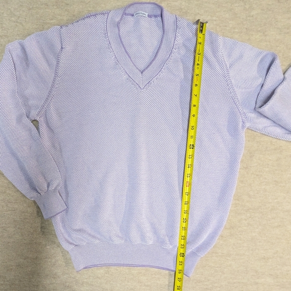 100% Cotton Lavender And White V-Neck Knit Men's Sweater Size Large - Picture 4 of 8